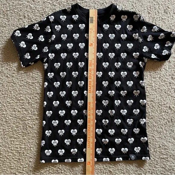 Bad Monday Black & White Heart Drip T-Shirt Witchy Whimsigoth Sz Small Halloween - Picture 4 of 6